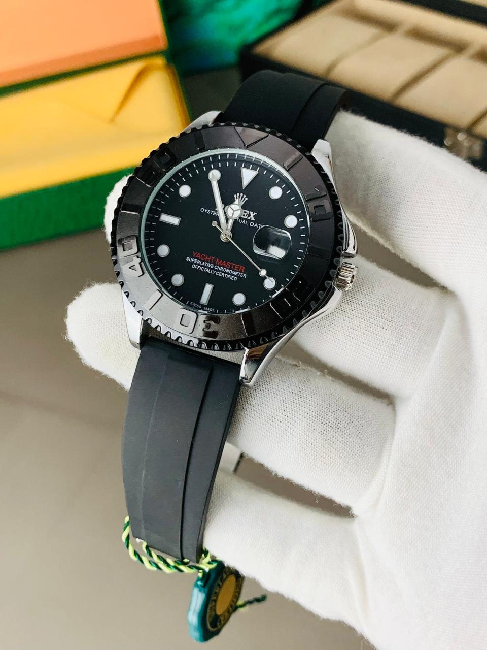 Rolex Submariner | Rose Gold & Black | Silver & Black