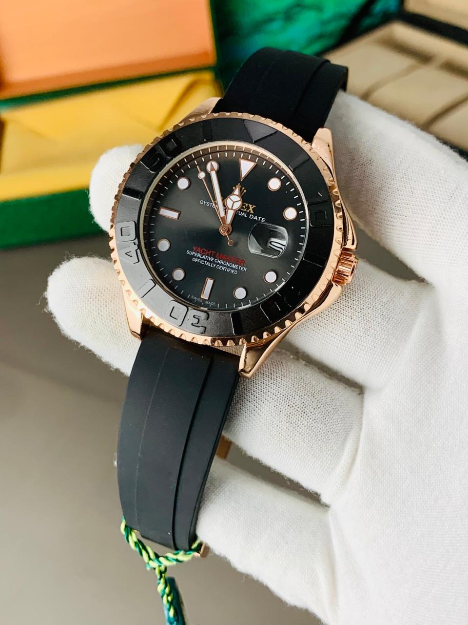 Rolex Submariner | Rose Gold & Black | Silver & Black