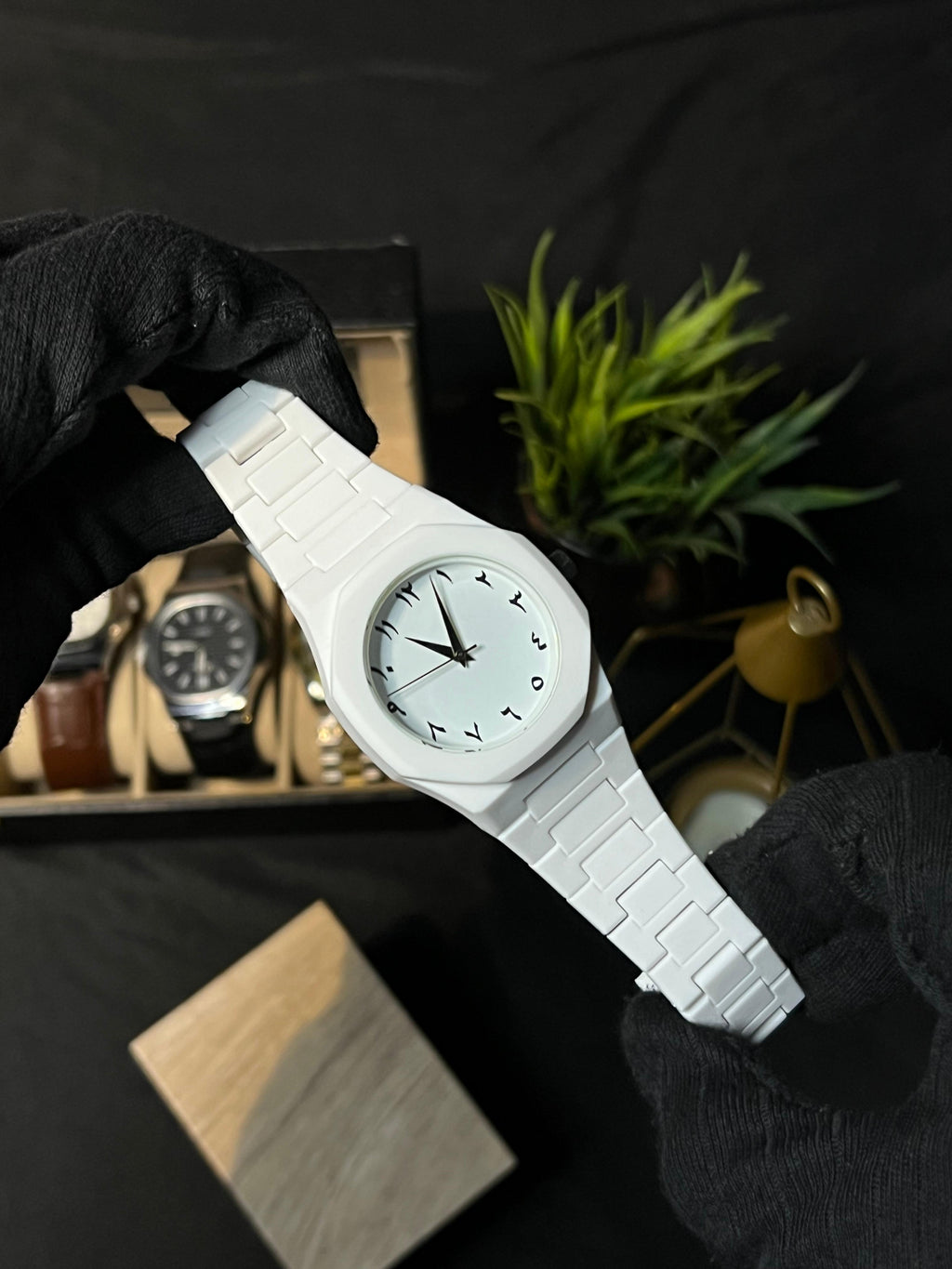 Black Arabic | Aura Watch